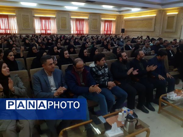 برگزاری جلسه رؤسای انجمن اولیا و مربیان مدارس شهرستان اسلامشهر