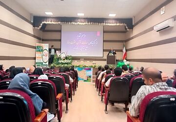 تجلیل از برگزیدگان مسابقات قرآن، عترت و نماز و جشنواره نوجوان سالم