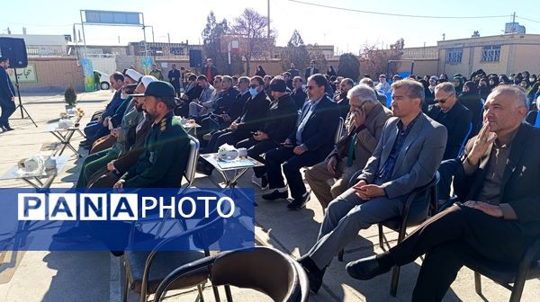 آیین نواختن زنگ انقلاب اسلامی به مناسبت چهل و ششمین سالگرد پیروزی انقلاب در نیشابور