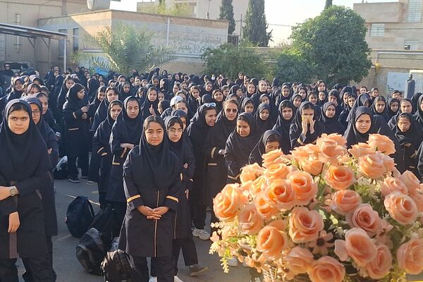 مراسم بزرگداشت حافظ در آموزشگاه پویش ناحیه ۳ شیراز 