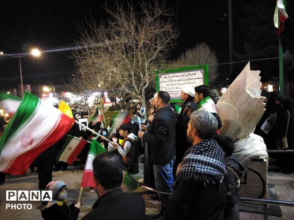 اتحاد و یکپارچگی مردم شهرستان نیشابور در اجتماعات شبانه