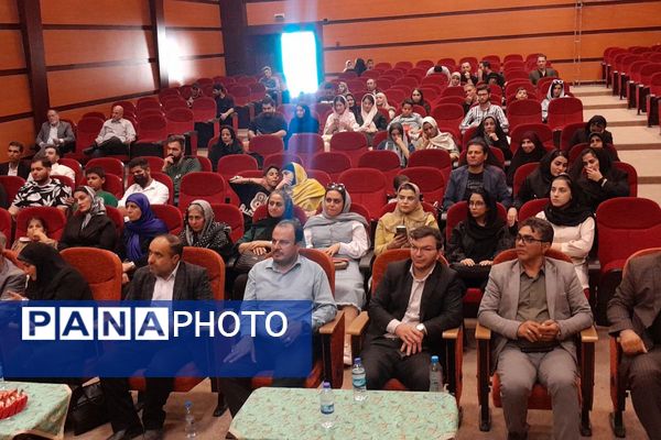  سمینار والدین سالم، فرزند سالم و آیین رونمایی از کتاب در جست‌وجوی تعامل