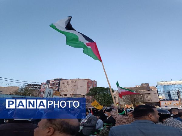 جشن پیروزی عملیات وعده صادق در میانه