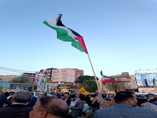 جشن پیروزی عملیات وعده صادق در میانه