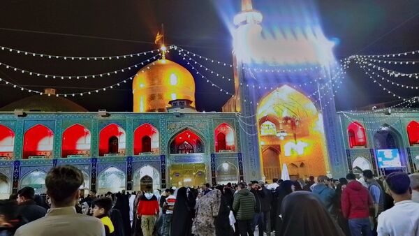 دیدار عاشقان با امام رضا(ع) در آخرین شب قدر