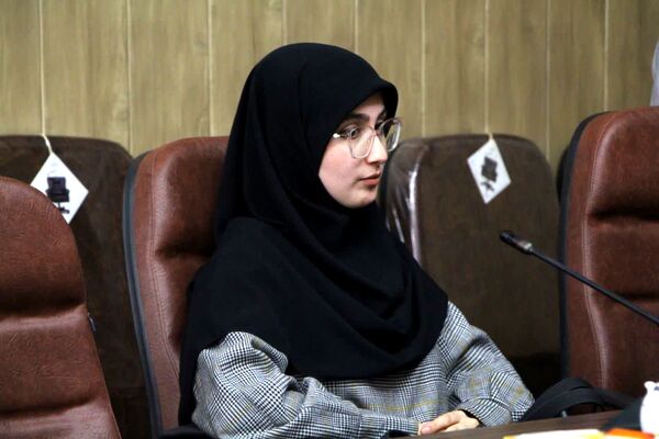 نشست نخبگان استان یزد با مسئول جهاد تبیین کشور