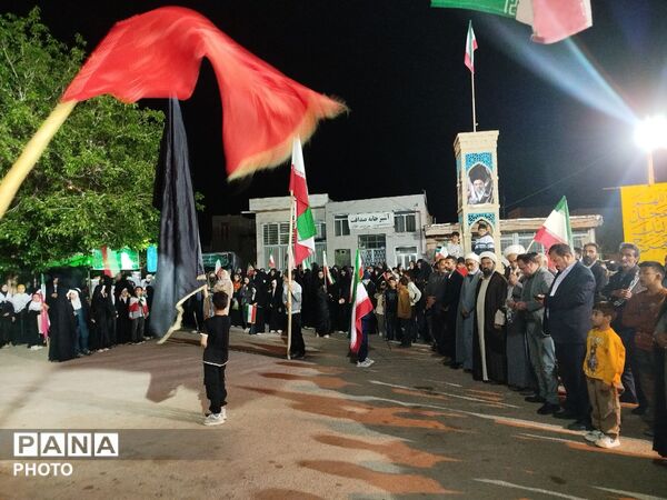 حضور پرشور فرهنگیان و مردم در اجتماعات شبانه شهر صفی آباد