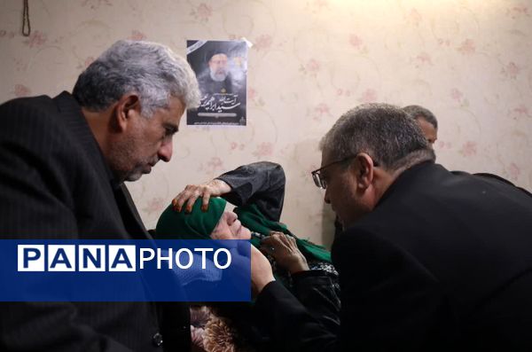 دیدار شهردار مشهد با مادر شهید ابراهیم رئیسی