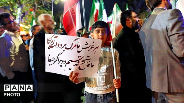 شب زنده داران آرمان خواه، در تجدید میثاق با شهدا