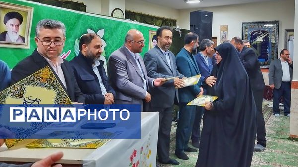 مراسم تجلیل از مقام معلم در شهرستان اشتهارد