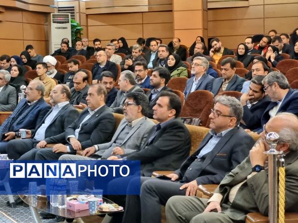 مراسم اختتامیه جشنواره پژوهشی منطقه فرهنگی کاشان