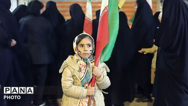 تصویرِ  وفاداری دهه نودی‌ها