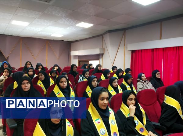 آیین تجلیل از برترین های قرآنی منطقه رضویه 