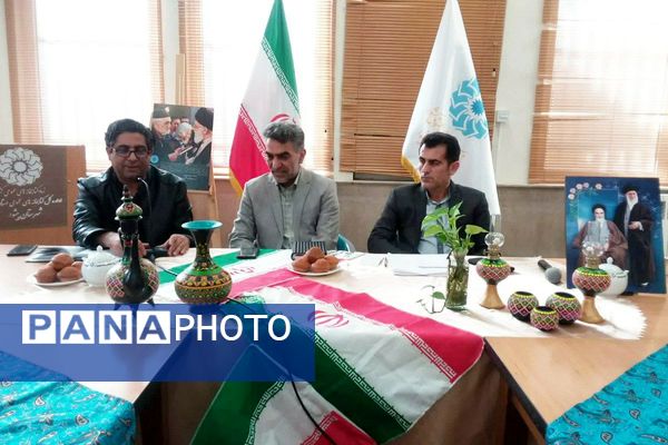 پرتو فجر در کتابخانه پانزده خرداد درخشید؛ عصر شعر انقلاب با حضور شاعران و فرهیختگان