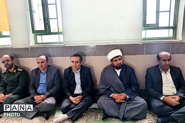 آیین تجلیل از دانش آموزان برتر مسابقات قرآن، عترت و نماز در دیشموک