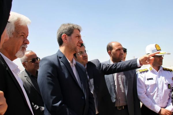 آیین بهره‌برداری از کندرو اصفهان به حبیب آباد 