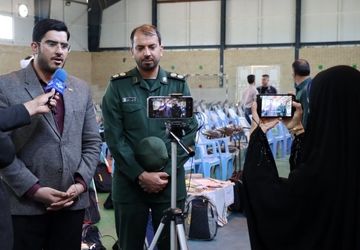 توزیع هزار بسته حمایتی آموزشی در جاجرم با هدف جلوگیری از بازماندگی تحصیلی