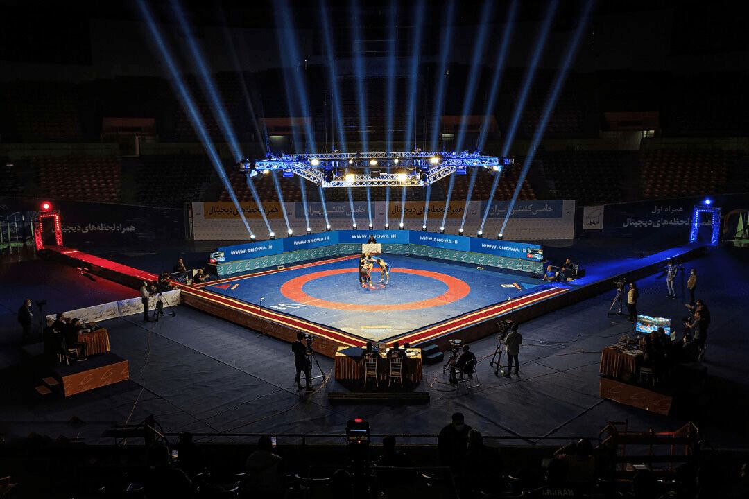 سرخابی‌ها در لیگ برتر کشتی تیم‌داری می‌کنند