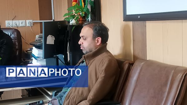  سومین جلسه شورای دانش‌آموزی دبیرستان شاهد ابوذر غفاری