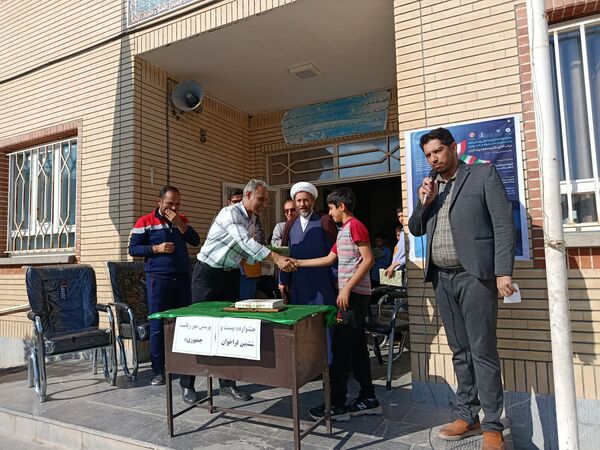 جشنواره بیست و ششمین فراخوان پرسش مهر ریاست جمهوری در رضویه