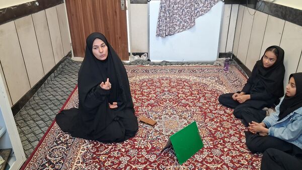 نخستین جلسه شورای دانش‌آموزی مدرسه مادر مهربان خلیل آباد 