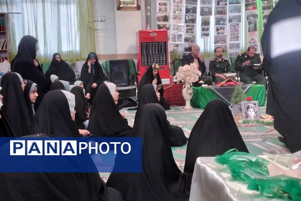 برگزاری جشنواره نمایشگاه اسوه پایگاه بسیج خواهران حضرت زینب(ع)