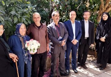 دیدار مدیر آموزش و پرورش ناحیه ۳ اصفهان با خیر محترم سازنده مدرسه همتیان