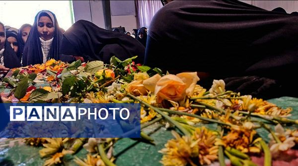 استقبال از شهید‌گمنام در دبیرستان رضوانه شاهبیکی سربیشه 