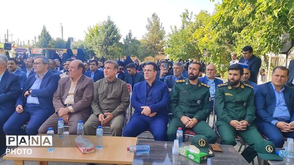 نواختن زنگ مهر، ایثار و مقاومت در مدرسه نمونه دولتی ۹ دی