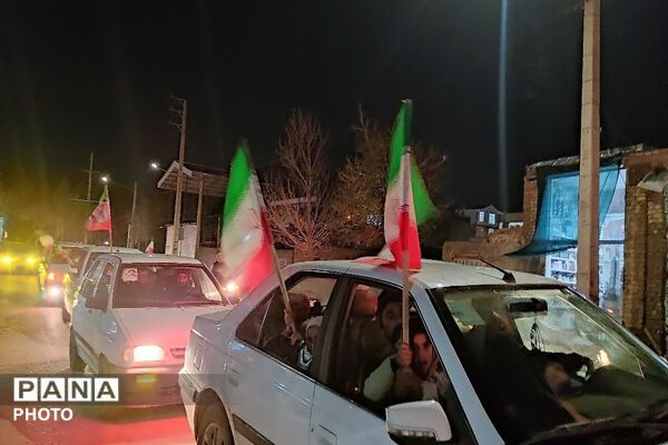 رژهٔ خودرویی در شهر بار نیشابور 