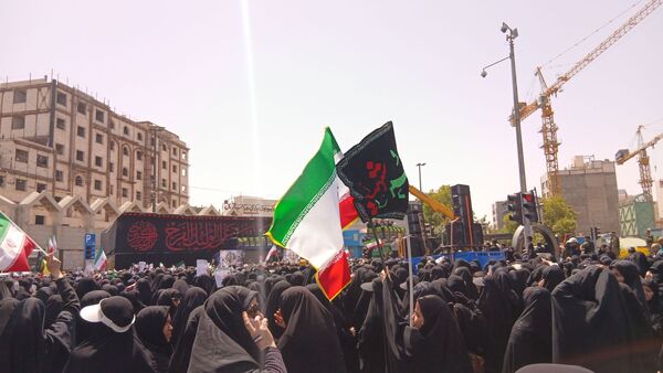 تشییع پیکر مطهر شهید سردار محمد کاظمی و تعدادی از شهدای جنگ تحمیلی در مشهد