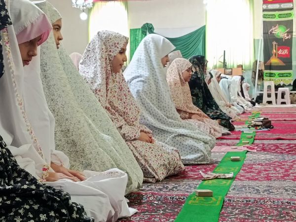 اولین روز اعتکاف دانش‌آموزان در فاروج 