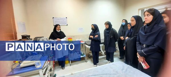 بازدید دانش‌آموزان مدرسه حضرت فاطمه(س) از شهرداری و مرکز سلامت کدکن