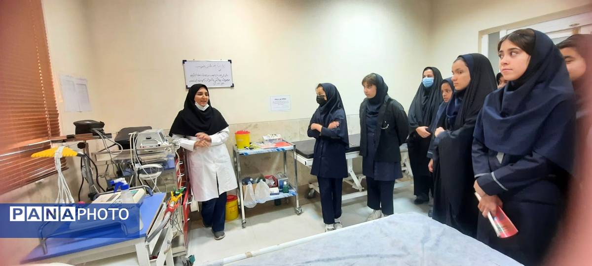 بازدید دانش‌آموزان مدرسه حضرت فاطمه(س) از شهرداری و مرکز سلامت کدکن