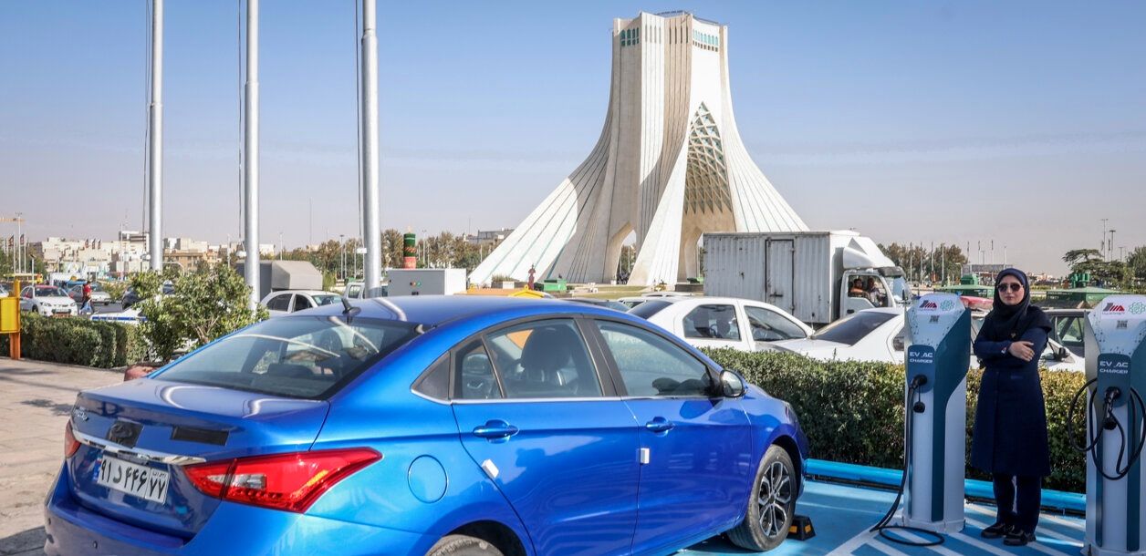 عرضه ۱۰ هزار خودرو برقی در ۹۰ روز
