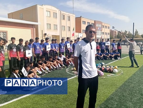 افتتاحیه المپیاد ورزشی درون مدرسه ای شهید بهشتی 