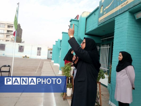 نواختن زنگ مهر و زنگ نماز و ایثار و شهادت در دبیرستان فاطمیه