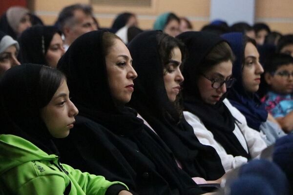 مراسم تجلیل از دانش‌آموزان مقام‌آور مسابقات جهانی، آسیایی و کشوری شهرستان ری