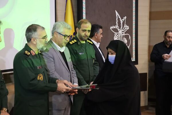 آیین اختتامیه سومین جشنواره کارمند نمونه در تراز مکتب حاج قاسم