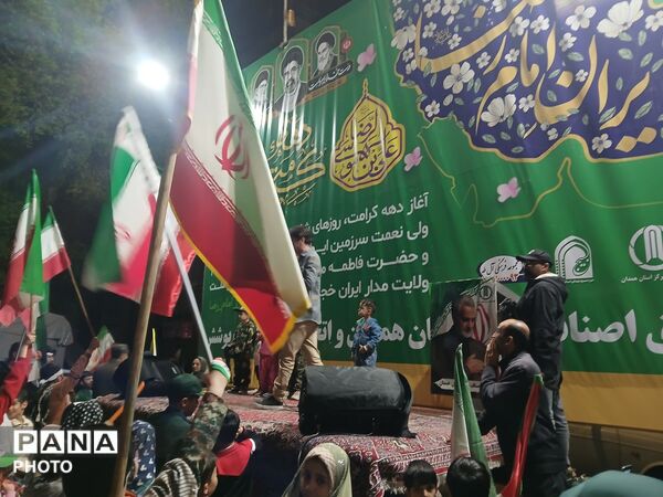 حضور پر شور مردم همدان ،در اجتماعات شبانه آرامگاه بوعلی 