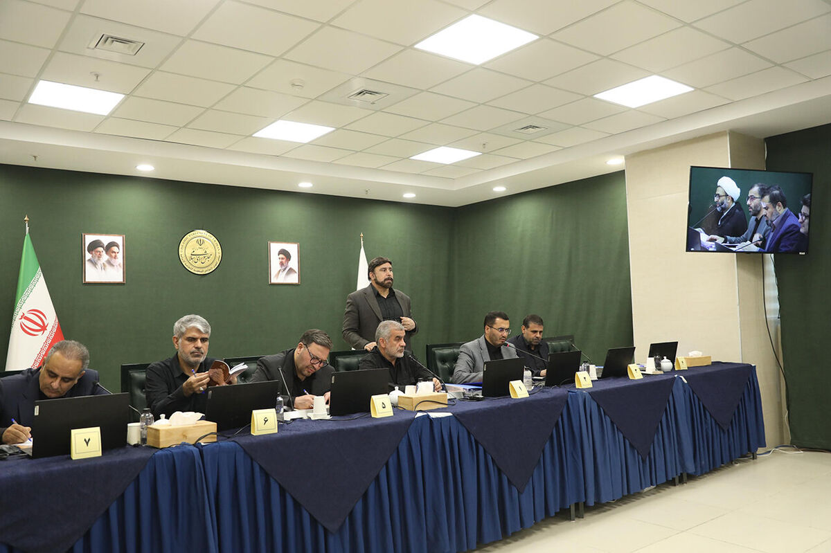 نیکزاد: قالیباف قولی برای خارج شدن «طرح مقابله با نفوذ بیگانگان» از دستور مجلس نداده است