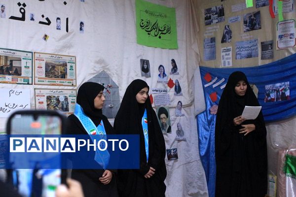 افتتاحیه «مدرسه انقلاب» در مدرسه تقوی‌پیشگان بهارستان‌دو