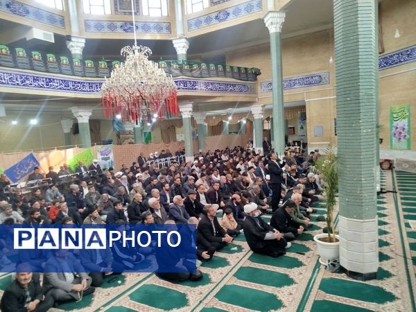 همدلی و وحدت در نماز جمعه باخرز به نمایش درآمد