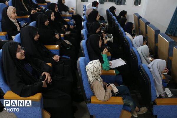 ویژه برنامه دورهمی و تقدیر از خبرنگاران پانا ناحیه یک یزد