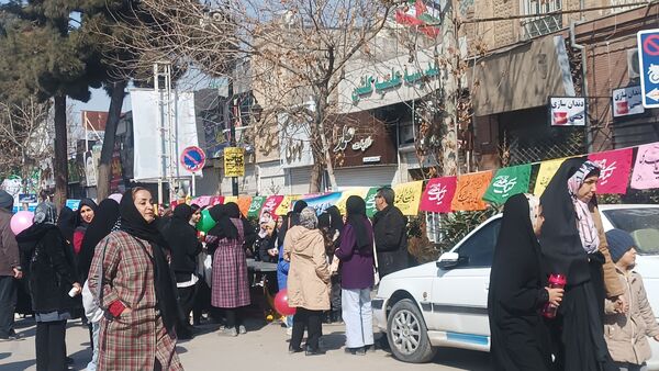 برپایی غرفه‌های فرهنگی به مناسبت میلاد امام زمان (عج) در نیشابور 