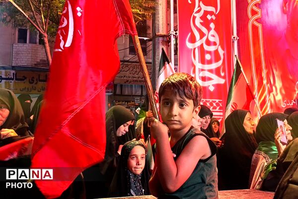 طنین دوباره فریادها؛ گام‌های استوار مردم در شبی ماندگار