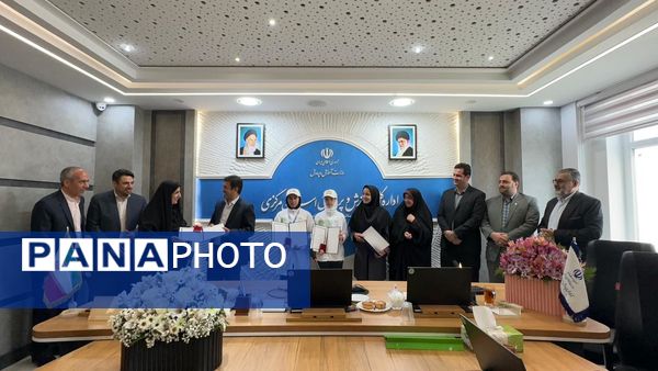 تجلیل سرپرست آموزش و پرورش استان مرکزی از دانش‌آموزان افتخارآفرین در المپیک دانش‌آموزی 