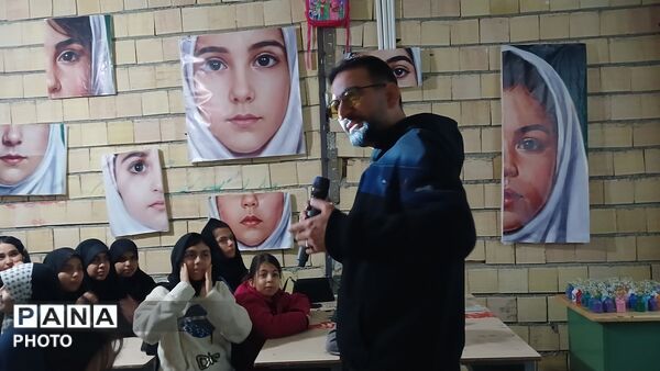 پاتوق «نوجوانان مبارز» در محمدشهر کرج  