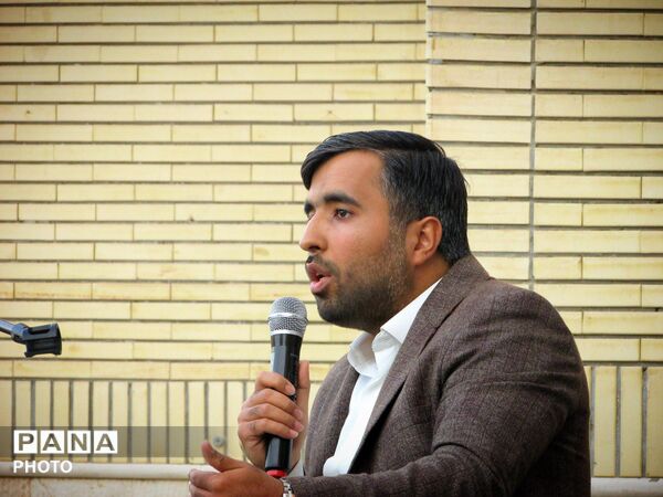 جلسه انجمن اولیا دبیرستان نمونه دولتی شهید آیت‌الله خامنه‌ای 
