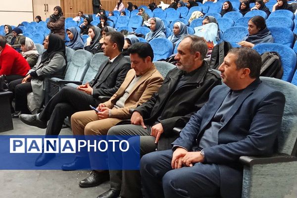  جشنواره «فردا»؛ جایی که خلاقیت دانش‌آموزان شهرقدس به صحنه آمد.